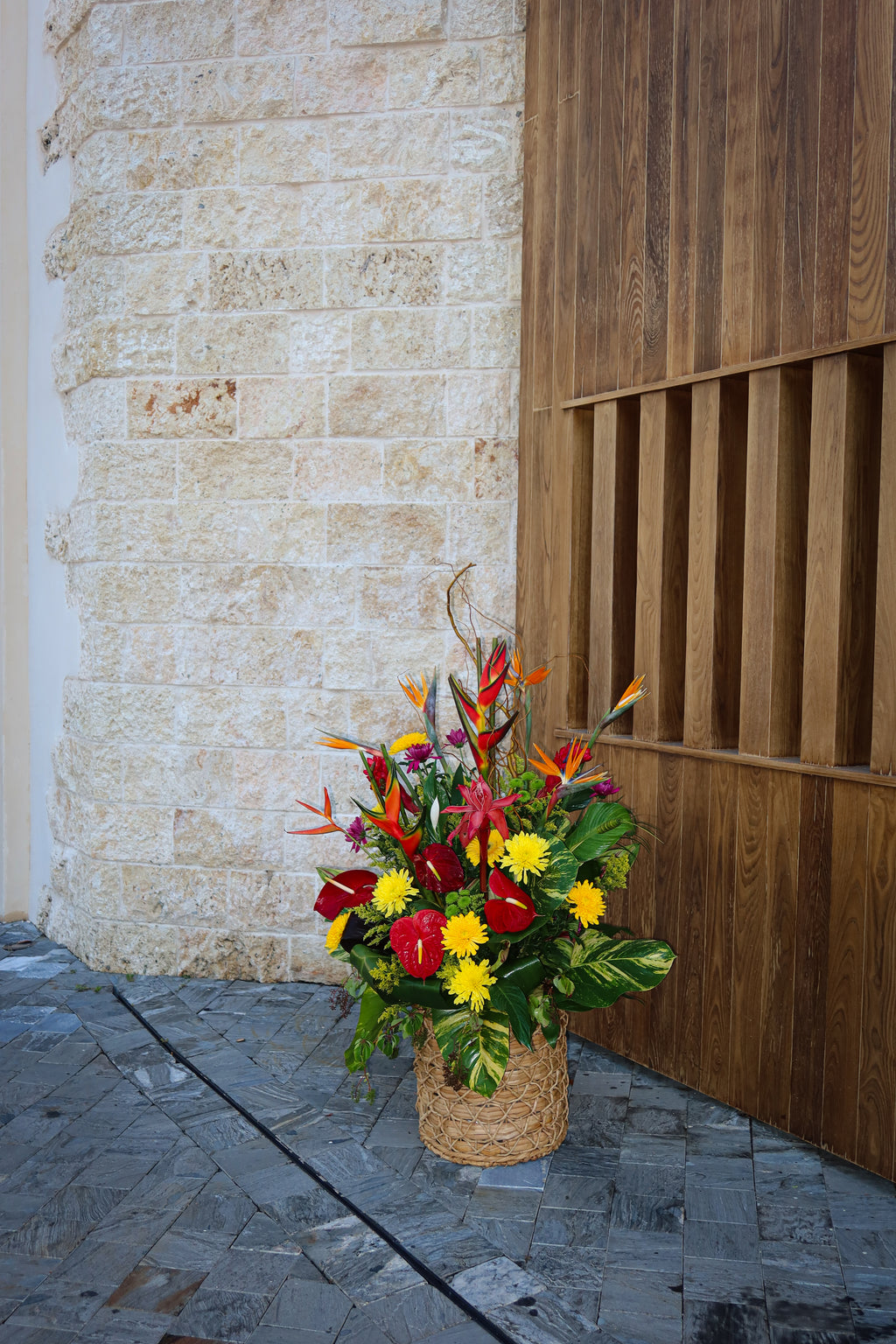 Spanish Tropical Basket